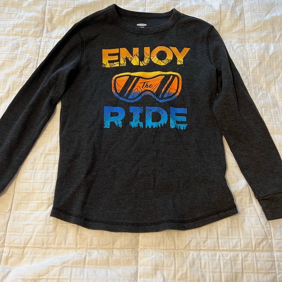 Old Navy Boys Long sleeve shirts 10-12 (2 pack) - Picture 3 of 8